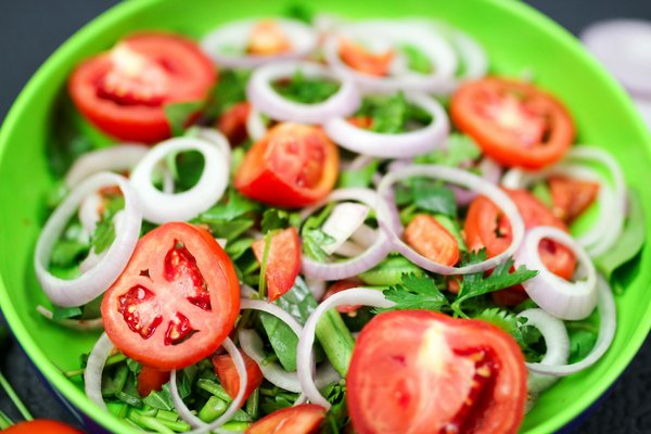 Ultimate guide to selecting the best sinks for uk kitchens: tackling hard water issues with style